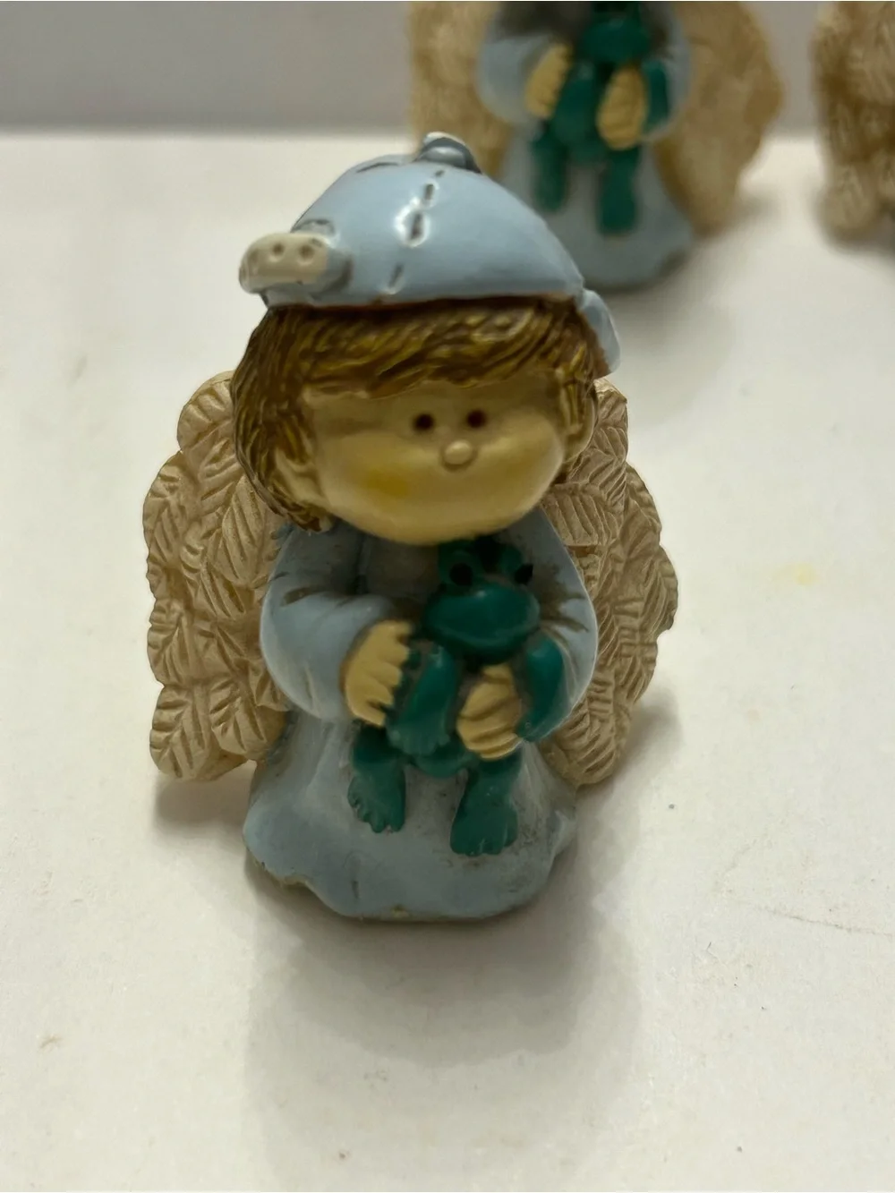 Vintage Guardian Angels by Suzi Skoglund Set of 6 Holding Frog and Cat